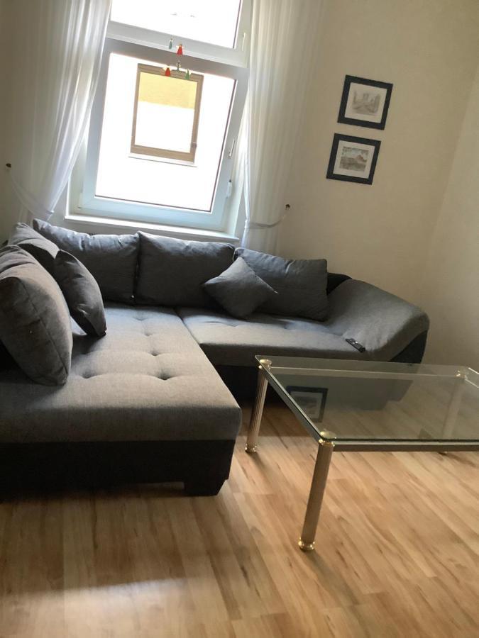 Neu Renoviert 2025! 4Zimmer 8 Einzelbetten Ferienwohnung Zeche Zollverein Essen Esterno foto
